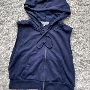 Hippie Rose Blue sleeves less cropped hoodie